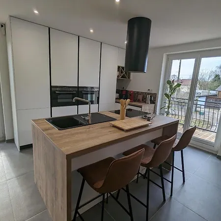 Spacieux Pres Du Avec Spa, Aire De Jeux, Wifi Et Activites Variees - Fr-1-589-767